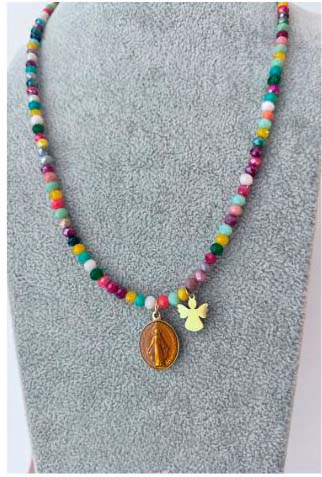Collar gargantilla cristal colores con Virgen Milagrosa